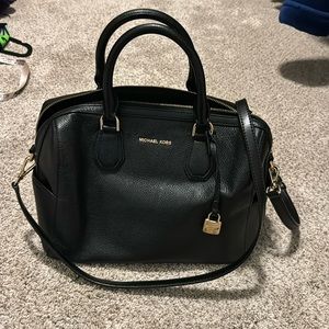 Michael kors crossbody bag